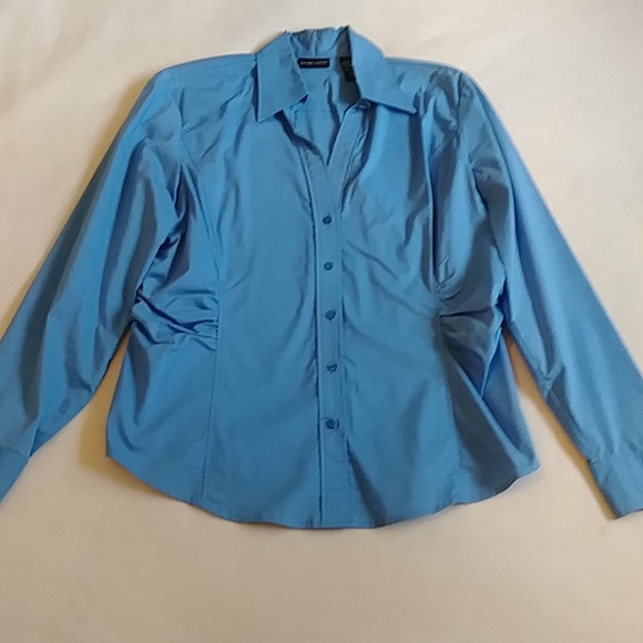 Brand 🆕 Blouse - Picture 1 of 10